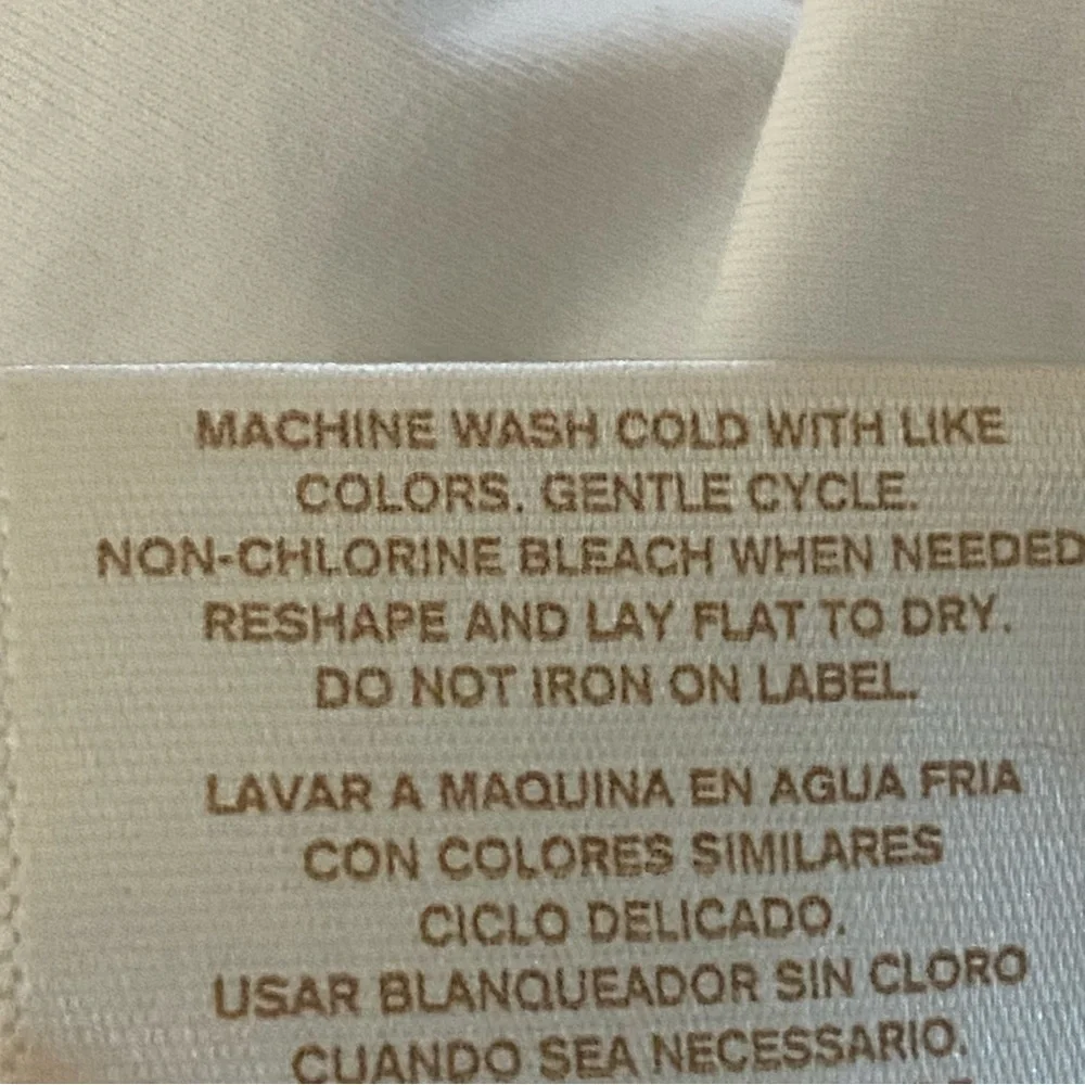 MIRACLEBODY by MIRACLESUIT white burnout fabric top over slimming tank top Large - Picture 11 of 13